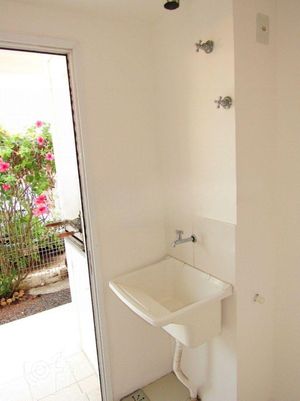 Image 19 - 730362