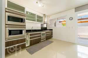 Image 4 - 730476