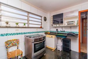 Image 14 - 731582