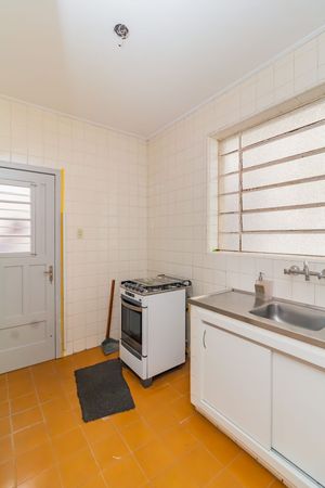 Image 30 - 731822