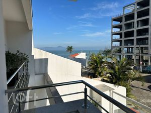 Image 11 - 731874