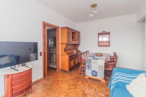 Image 4 - 731919