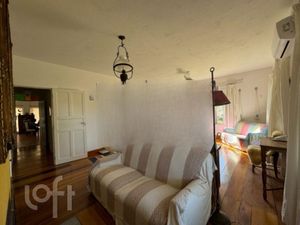 Image 35 - 732034