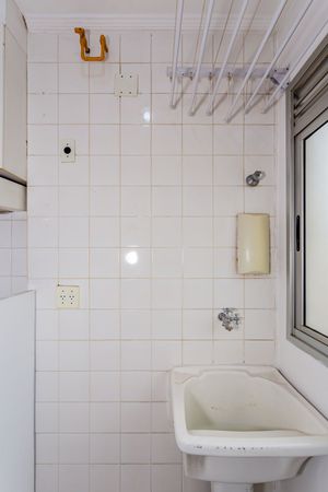 Image 31 - 732113