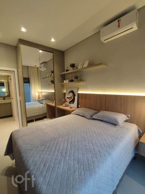 Image 9 - 732203