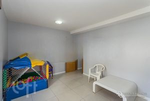 Image 42 - 732207