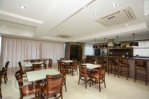 Image 33 - 732288