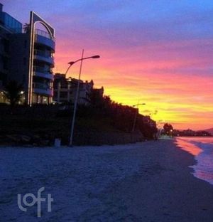 Image 10 - 732332