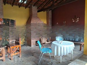 Image 2 - 732611