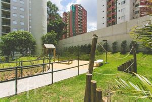 Image 4 - 732697