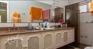 Image 22 - 732702