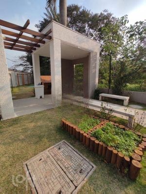 Image 19 - 732740