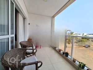 Image 10 - 732880