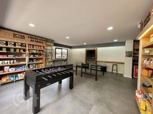Image 11 - 733000