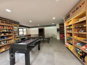 Image 10 - 733000