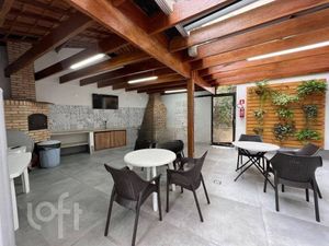 Image 4 - 733000