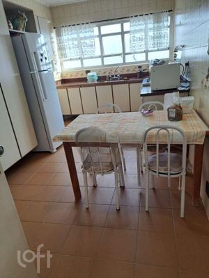 Image 9 - 733421
