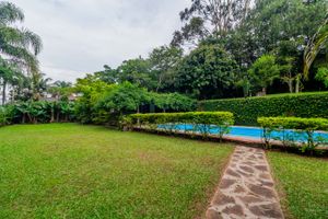Image 1 - 733507