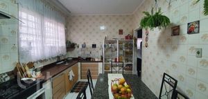 Image 3 - 733588