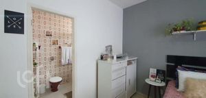 Image 9 - 733588