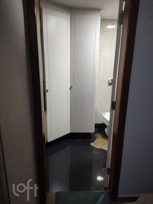Image 8 - 733755