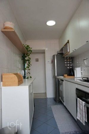 Image 13 - 733998