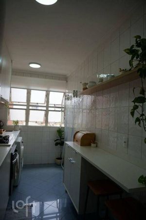 Image 11 - 733998