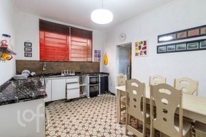 Image 8 - 734474