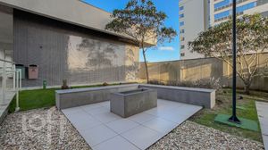 Image 30 - 734983