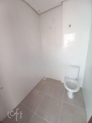 Image 4 - 735037
