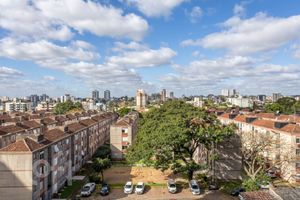 Image 5 - 735086