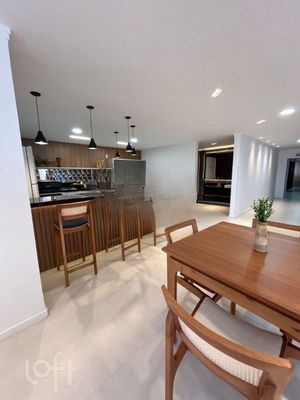 Image 7 - 735152