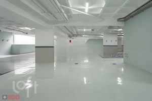 Image 33 - 735348