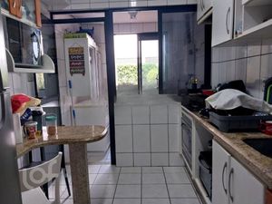Image 4 - 735349
