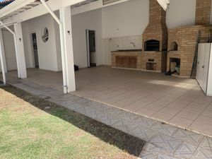 Image 32 - 735378