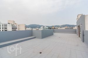 Image 16 - 735389