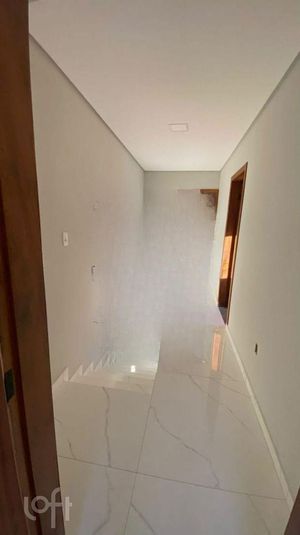 Image 5 - 735596
