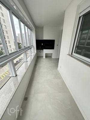 Image 9 - 735712