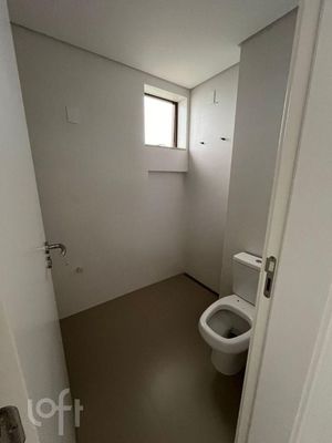 Image 10 - 735779