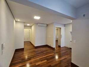 Image 3 - 735831