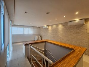 Image 11 - 735831