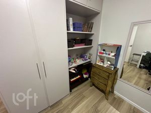Image 31 - 735859