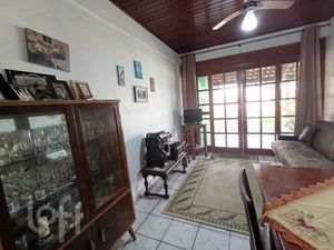 Image 11 - 736037