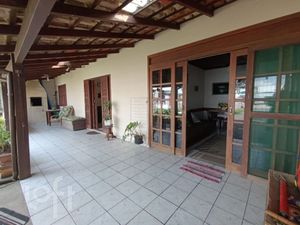 Image 28 - 736037