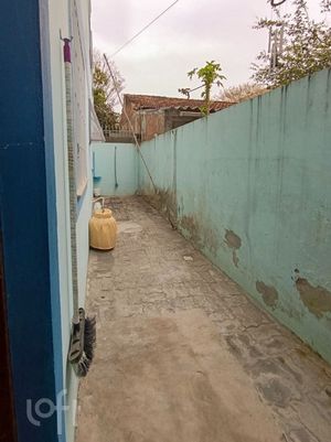 Image 27 - 736042