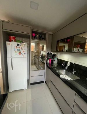 Image 4 - 736124