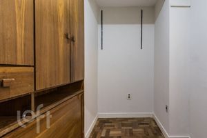 Image 36 - 736185