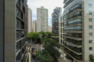 Image 11 - 736369