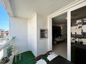 Image 18 - 736578