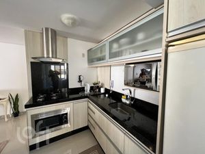 Image 15 - 736578